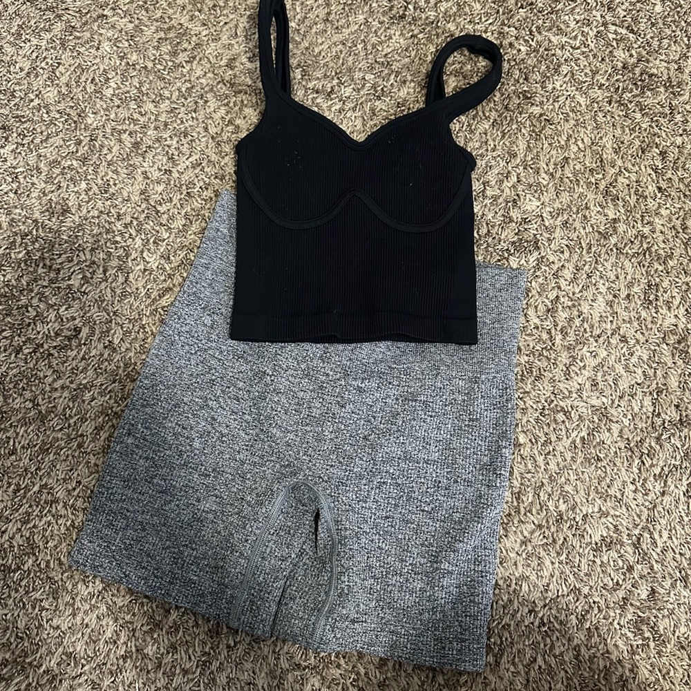 Black and Gray Women's Athletic set